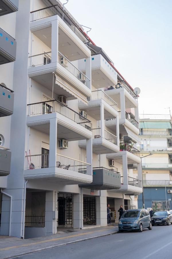 Ferienwohnung The Whole Packet A5 Center With Parking Larissa Exterior foto